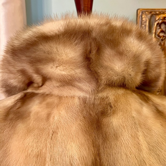 EUC Vintage French Room‎ Blond Mink Fur Stole Jacket Wrap Capelet Topper - Picture 4 of 9
